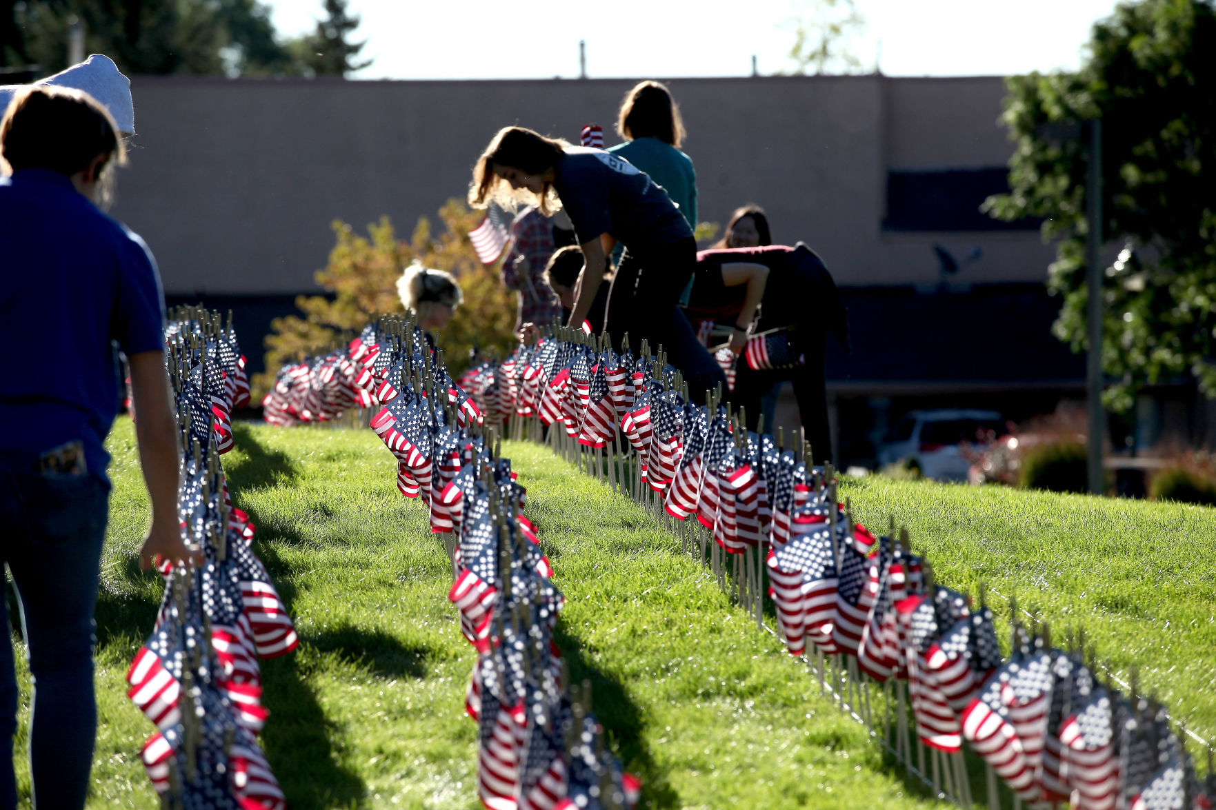 2,997 flags